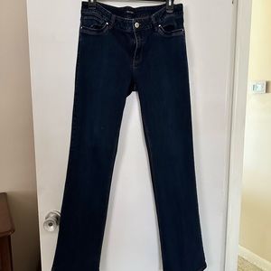 WhiteHouseBlackMarket mid rise every day soft denim boot cut jeans size 6/28